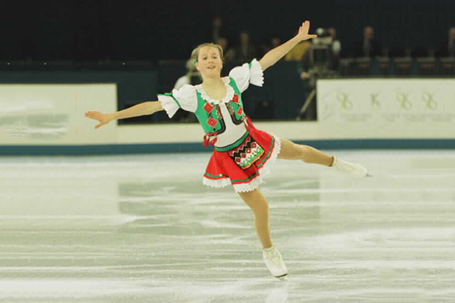 Маленькая Ирина Слуцкая на льду