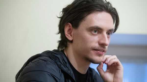 Танцовщик Сергей Полунин во время интервью
