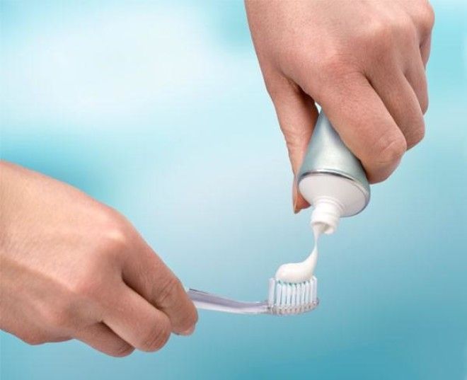 Из чего состоит ваша зубная паста: информация к размышлению 