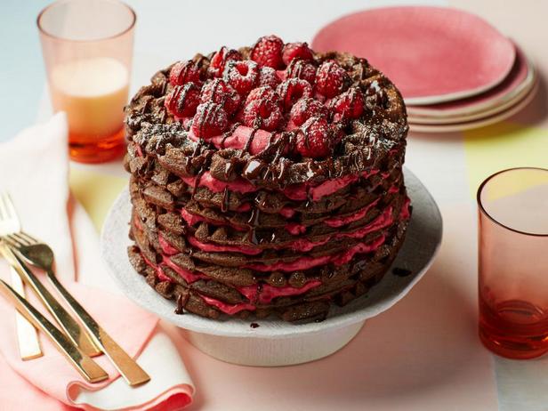 Фотография блюда - Шоколадный вафельный торт с творожным кремом