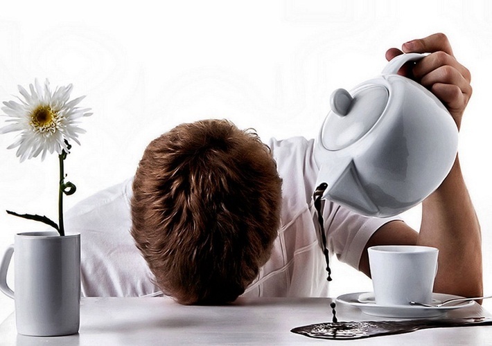 Крепкий кофе каждый день приводит к скоплению усталости и нервному истощению организма