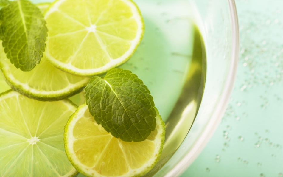 Жиросжигающий напиток с лимоном и мятой