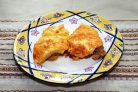 Курица с ананасами и сыром