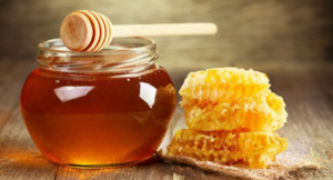 Мед уравновешивает вкус имбиря и добавит пользы
