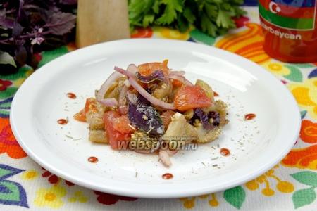 Фото рецепта Салат из печёных овощей с гранатовым соусом
