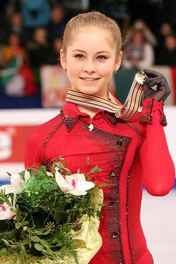 Julia Lipnitskaia at the 2014 European Championships - Awarding ceremony.jpg
